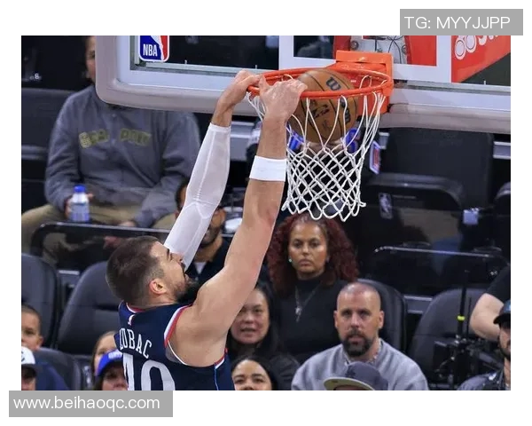 球星绯闻亲承:曾考虑离开球队 球星绯闻亲承:曾考虑离开球队